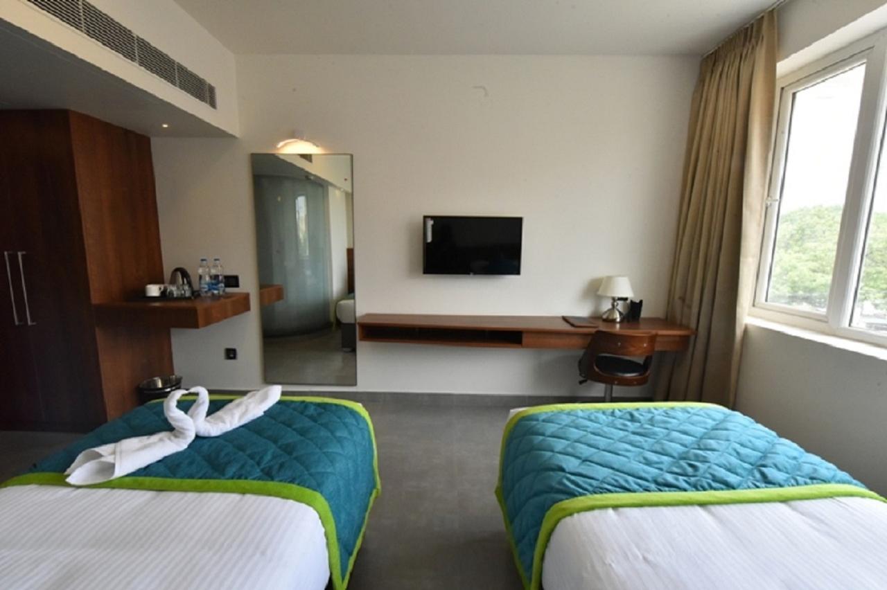 Vivid A Boutique Hotel Tiruchirappalli Exteriér fotografie